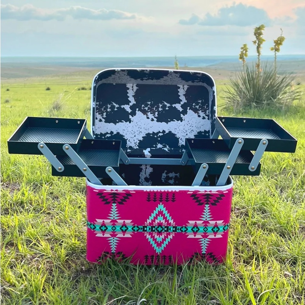 Sterling Kreek Dolled Up Makeup Box